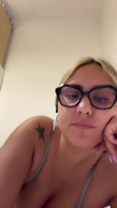 susixxx4u live cam on Cam4
