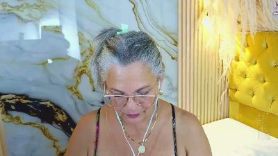 sussyperez live cam on Cam4