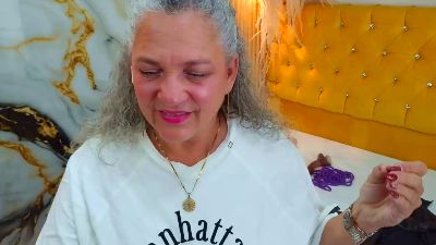 sussyperez live cam on Cam4