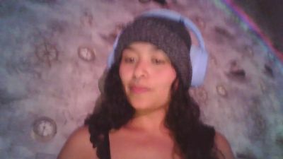 suuri live cam on Cam4