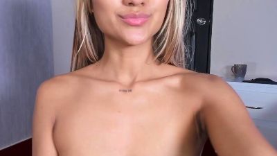 suzysuzza live cam on Cam4