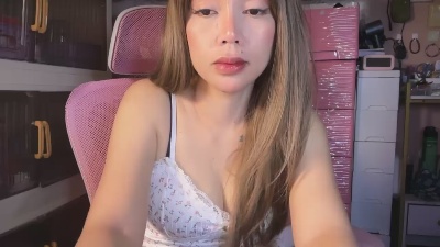 sweetLily3 live cam on Cam4