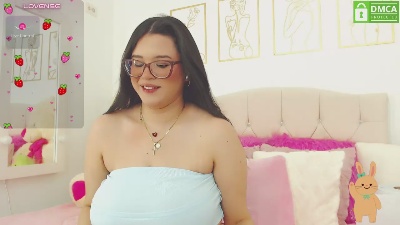 sweet__pink live cam on Cam4