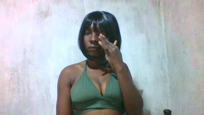 sweet_aaliya live cam on Cam4