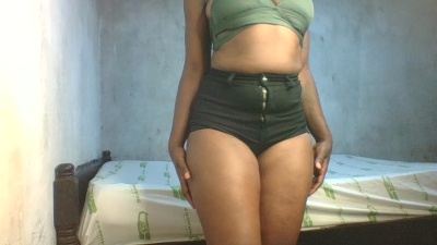 sweet_aaliya live cam on Cam4