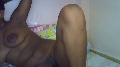 sweet_brown9 live cam on Cam4