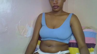 sweet_brown9 live cam on Cam4