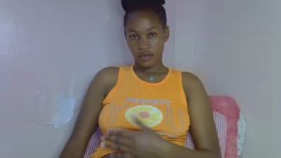 sweet_brown9 live cam on Cam4