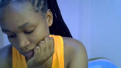 sweet_brown9 live cam on Cam4