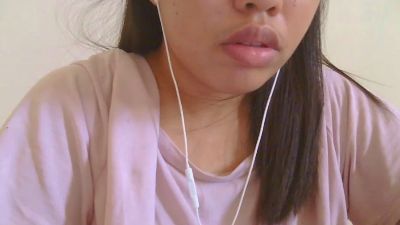 sweet_charm18 live cam on Cam4