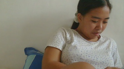 sweet_charm18 live cam on Cam4