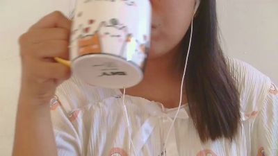 sweet_charm18 live cam on Cam4