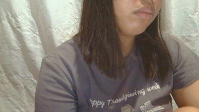 sweet_charm18 live cam on Cam4