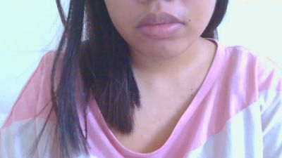 sweet_charm18 live cam on Cam4