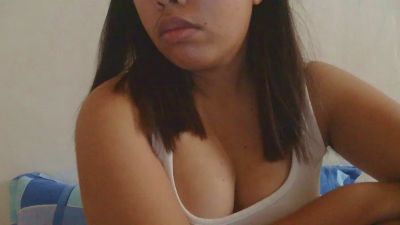 sweet_charm18 live cam on Cam4