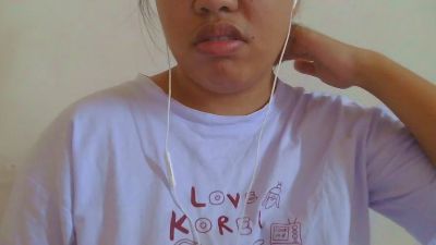 sweet_charm18 live cam on Cam4