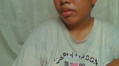 sweet_charm18 live cam on Cam4