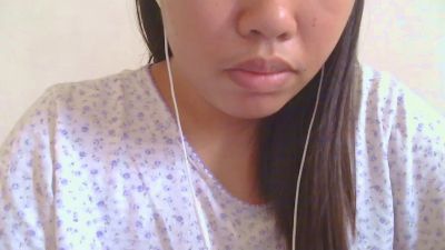 sweet_charm18 live cam on Cam4