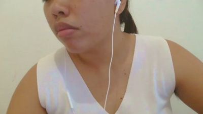 sweet_charm18 live cam on Cam4