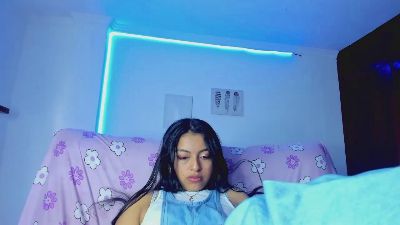 sweet_cinamon live cam on Cam4