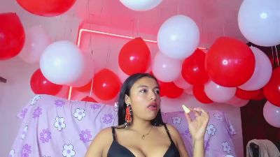 sweet_cinamon live cam on Cam4