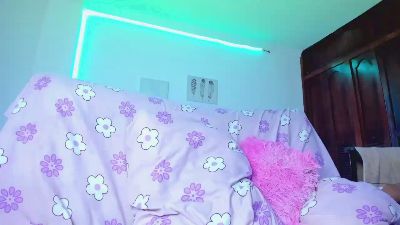 sweet_cinamon live cam on Cam4