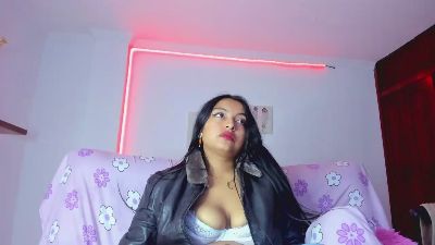 sweet_cinamon live cam on Cam4
