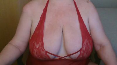 sweet_curvy live cam on Cam4