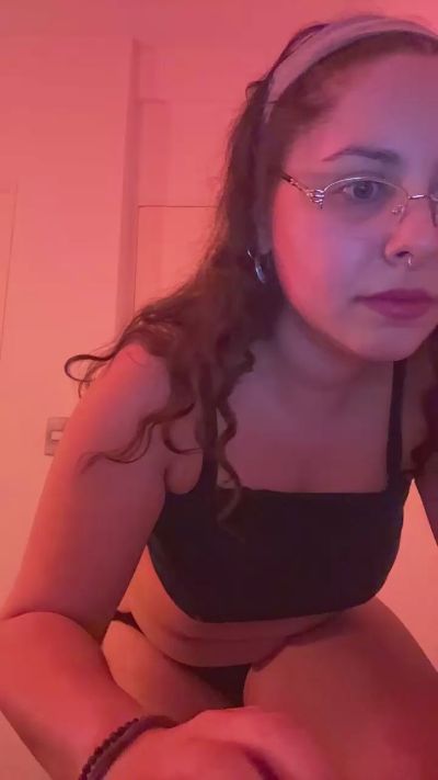 sweet_cute_rina live cam on Cam4