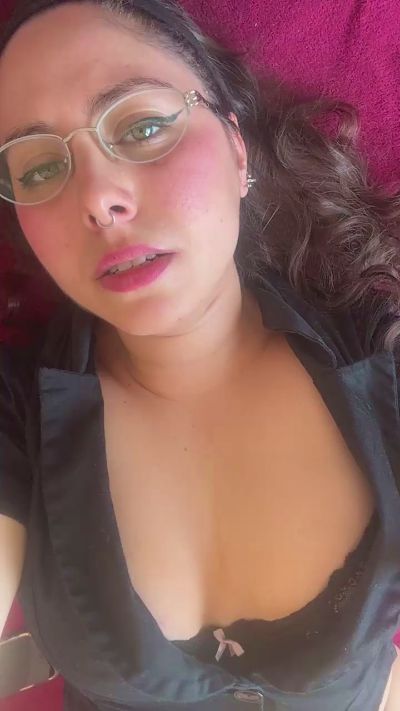 sweet_cute_rina live cam on Cam4