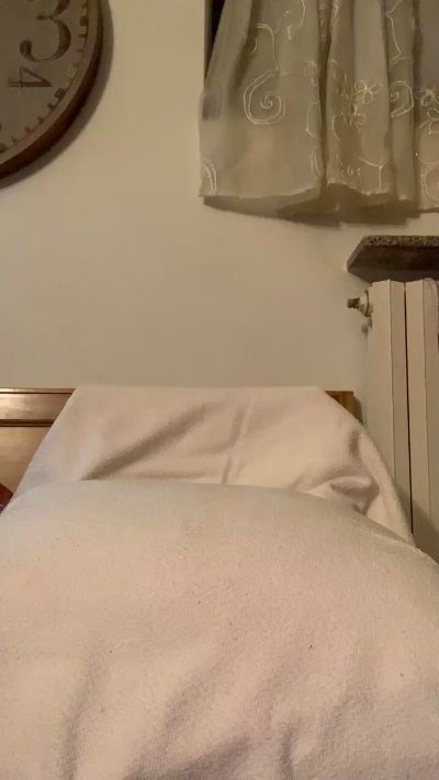 sweet_dreams live cam on Cam4
