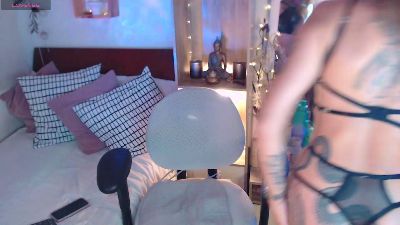 sweet_effy live cam on Cam4