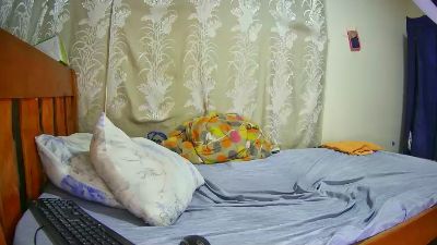 sweet_shantel live cam on Cam4
