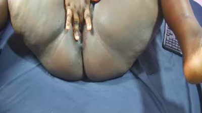sweet_shantel live cam on Cam4