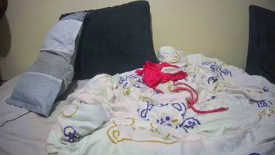 sweet_shantel live cam on Cam4