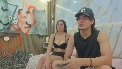 sweetauracouple live cam on Cam4