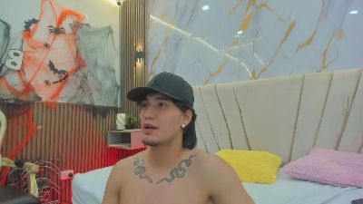 sweetauracouple live cam on Cam4