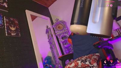 sweetcharlottee live cam on Cam4