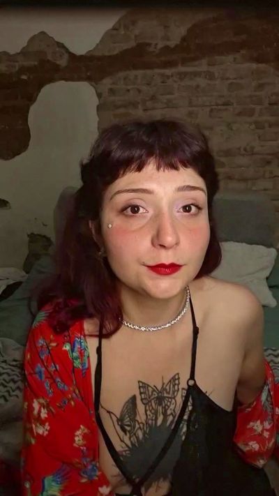 sweetcloe4you live cam on Cam4