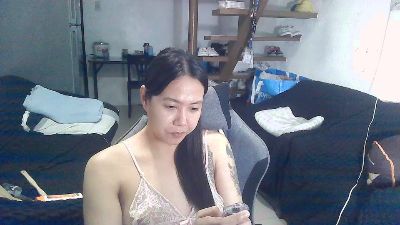 sweetgirl37 live cam on Cam4