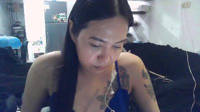 sweetgirl37 live cam on Cam4