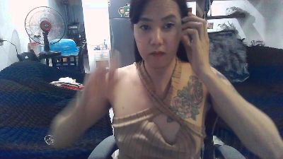 sweetgirl37 live cam on Cam4