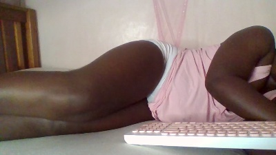 sweetgyalhot live cam on Cam4