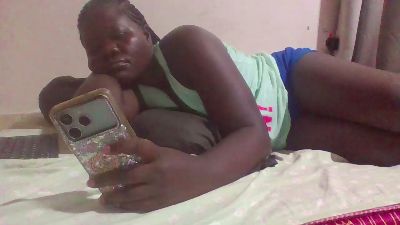 sweetgyalhot live cam on Cam4