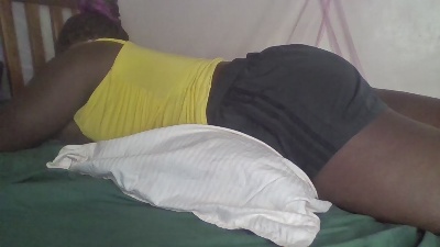 sweetgyalhot live cam on Cam4