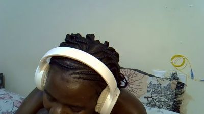sweetlenn1 live cam on Cam4