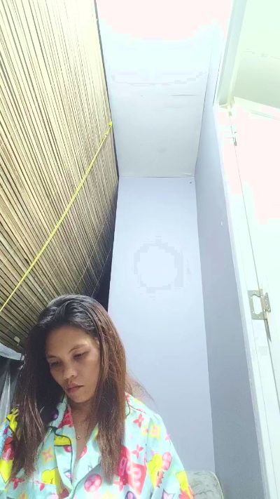 sweetluna98 live cam on Cam4