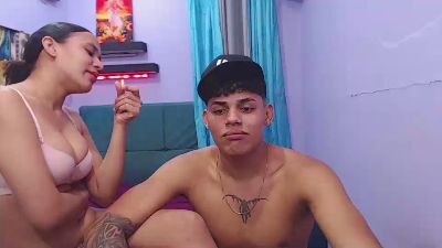 sweetpussy_ea live cam on Cam4