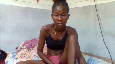 sweetyladyfun3 live cam on Cam4