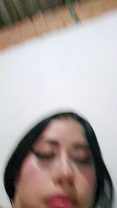 sylvana_19 live cam on Cam4